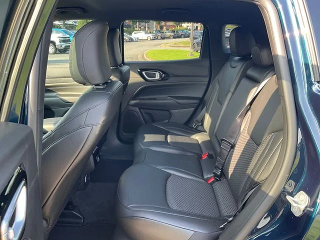 New 2026 Fathom Blue Pearl Coat Jeep Latitude image 20