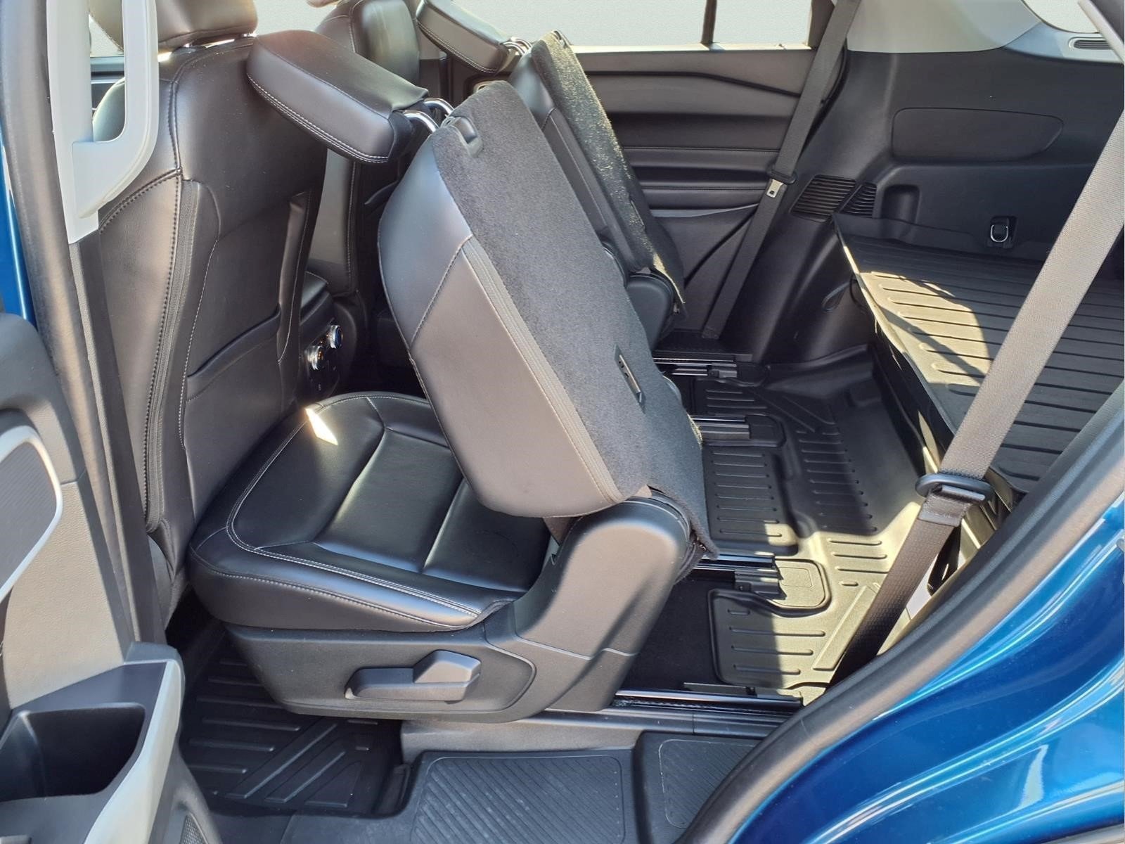Used 2021 Blue Ford XLT image 23