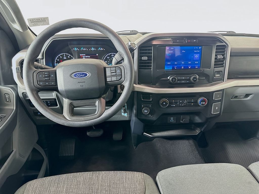 Used 2023 Oxford White Ford XLT image 21