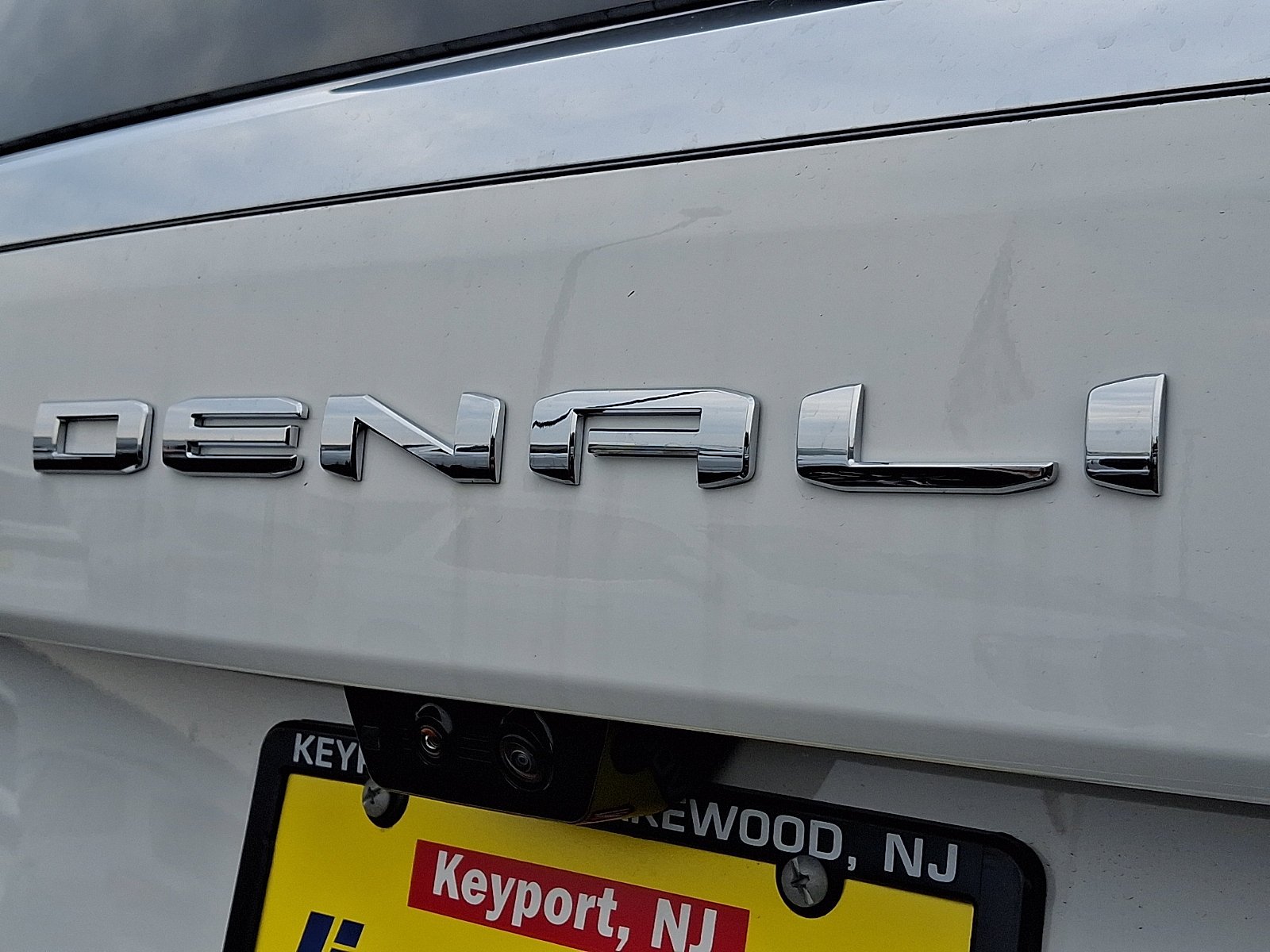 2026 GMC Yukon Denali - Photo 12