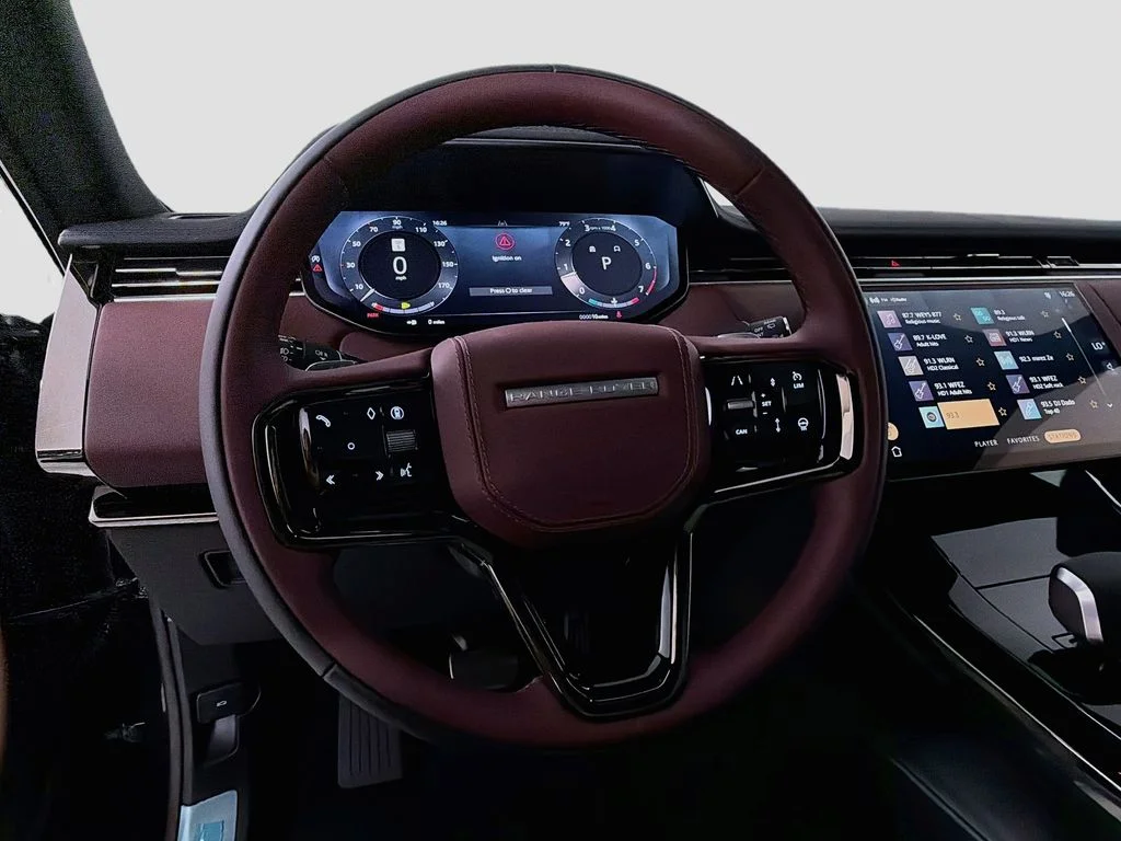 New 2027 Santorini Black Land Rover Dynamic SE image 11