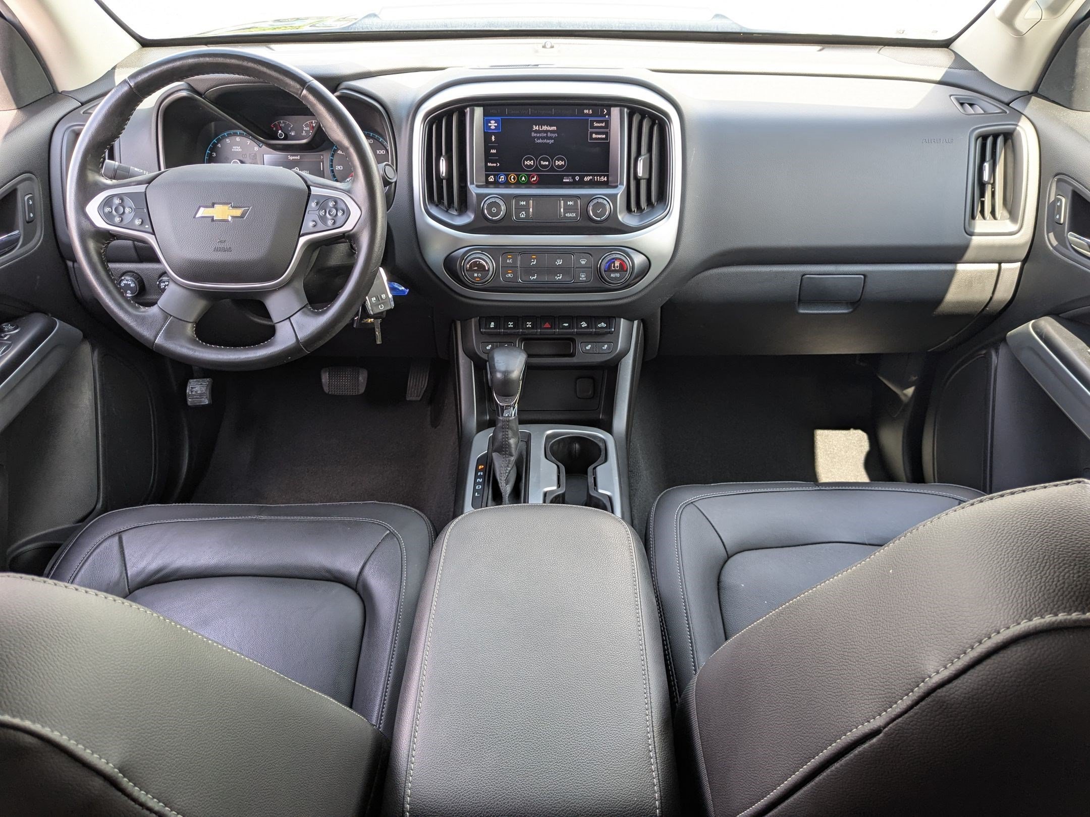 Used 2022 Black Chevrolet 4WD ZR2 image 31