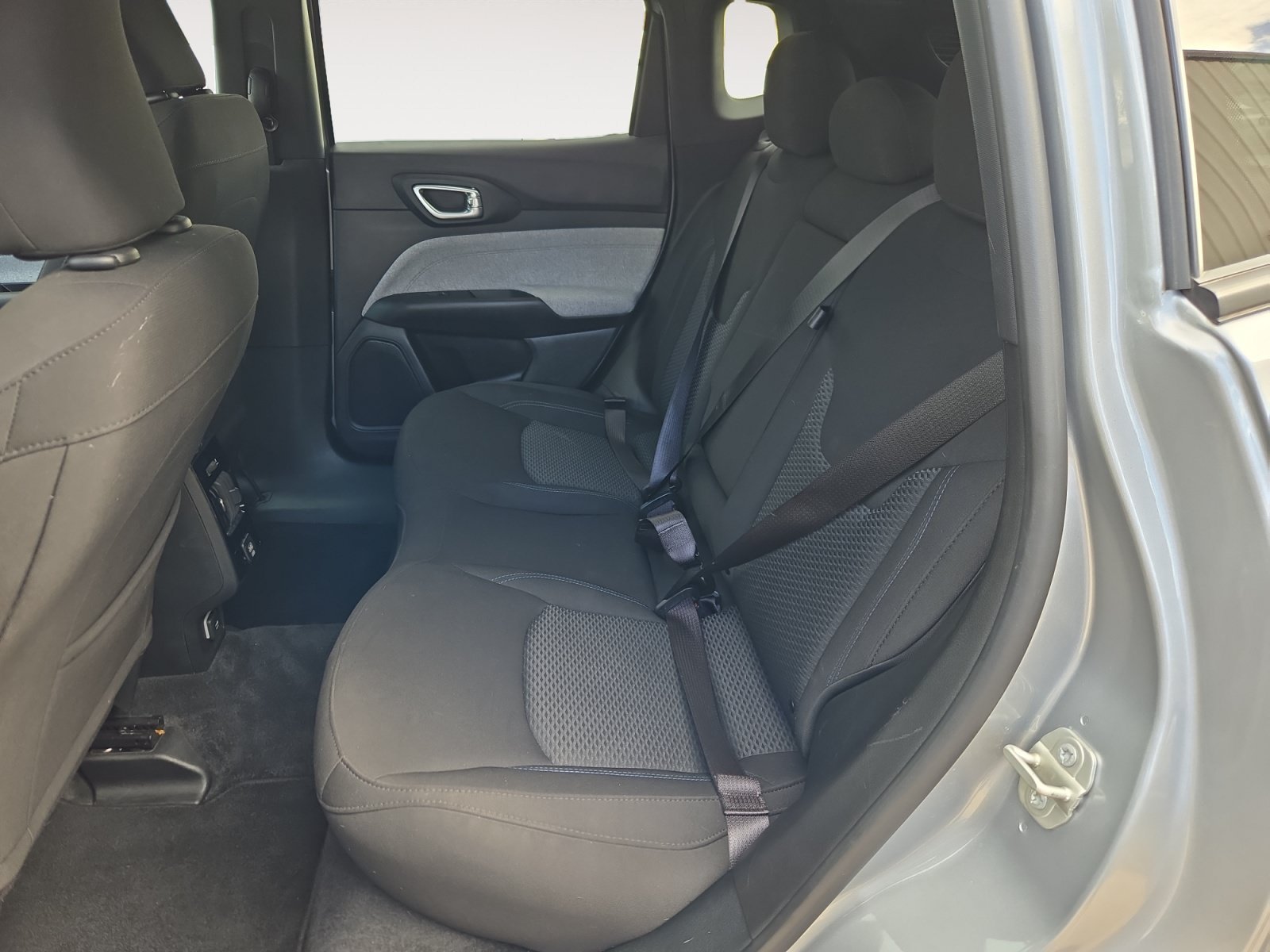 Used 2024 Sting-Gray Clearcoat Jeep Sport image 23