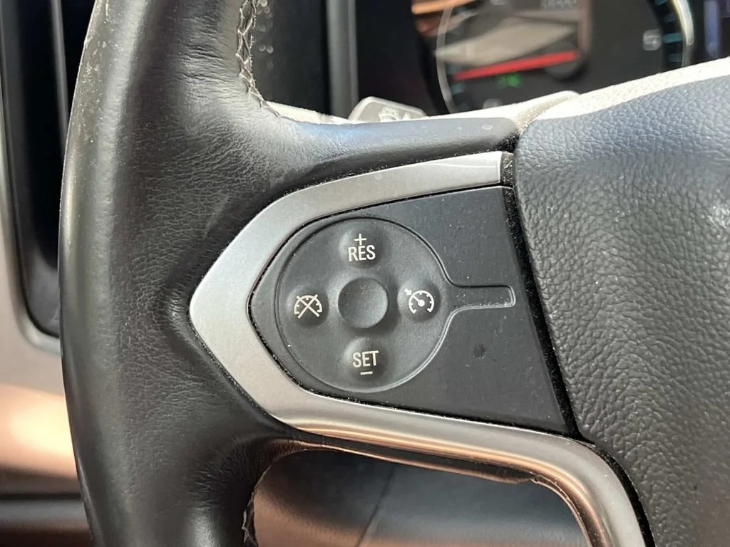 Used 2017 SILVER ICE METALLIC Chevrolet LT image 24