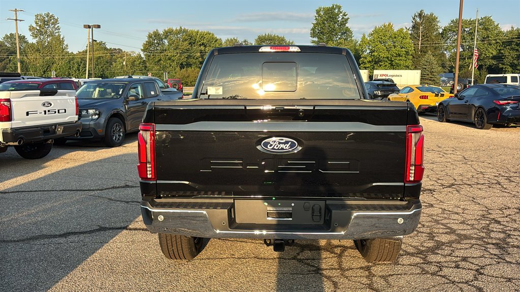 New 2026 Agate Black Metallic Ford Lariat image 29
