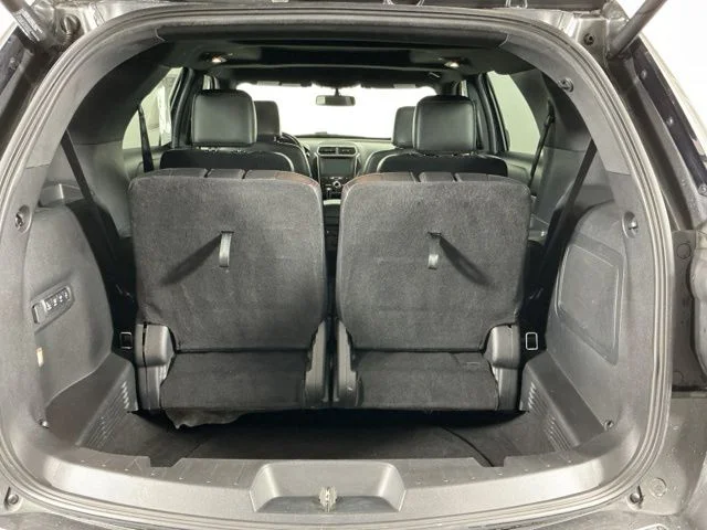 Used 2018 Gray Ford Sport image 30