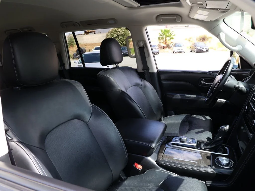 Used 2024 Gray INFINITI LUXE image 20