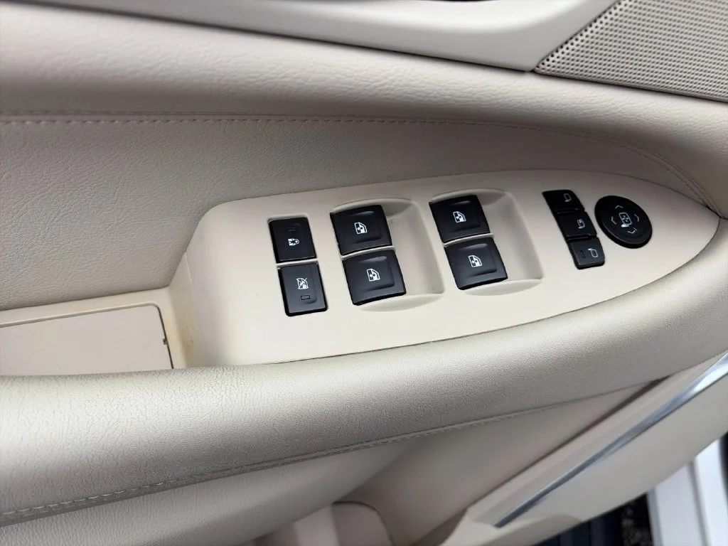 Used 2020 White Cadillac Premium Luxury image 13