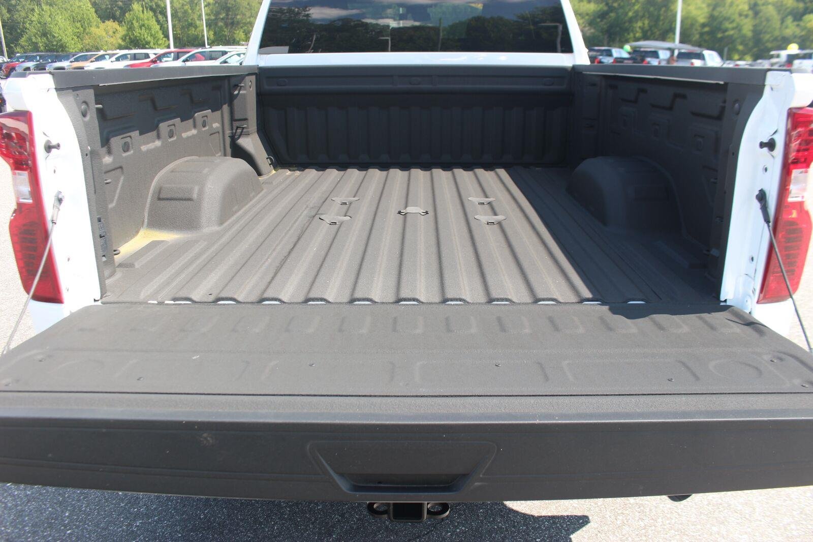 Used 2026 Summit White Chevrolet Custom image 13