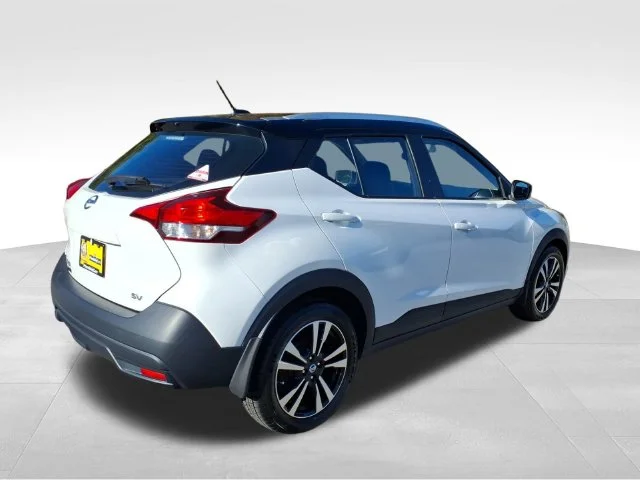 Used 2018 White Nissan SV image 11