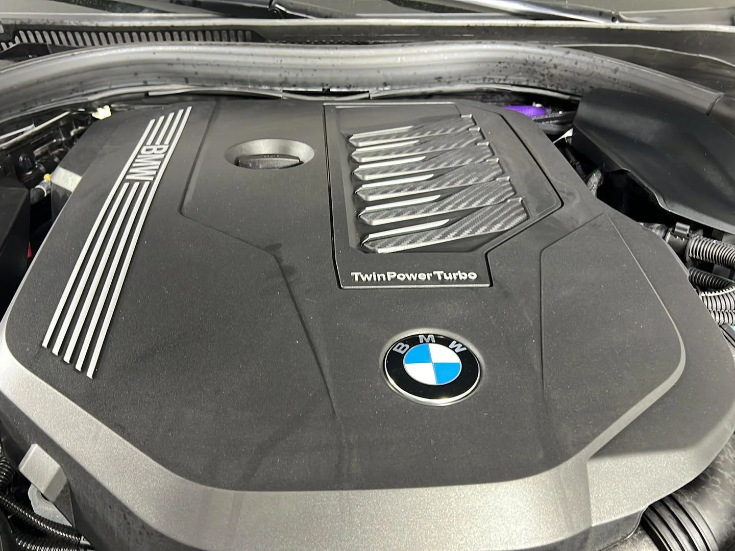 Used 2023 Black Sapphire Metallic BMW 540i xDrive image 22