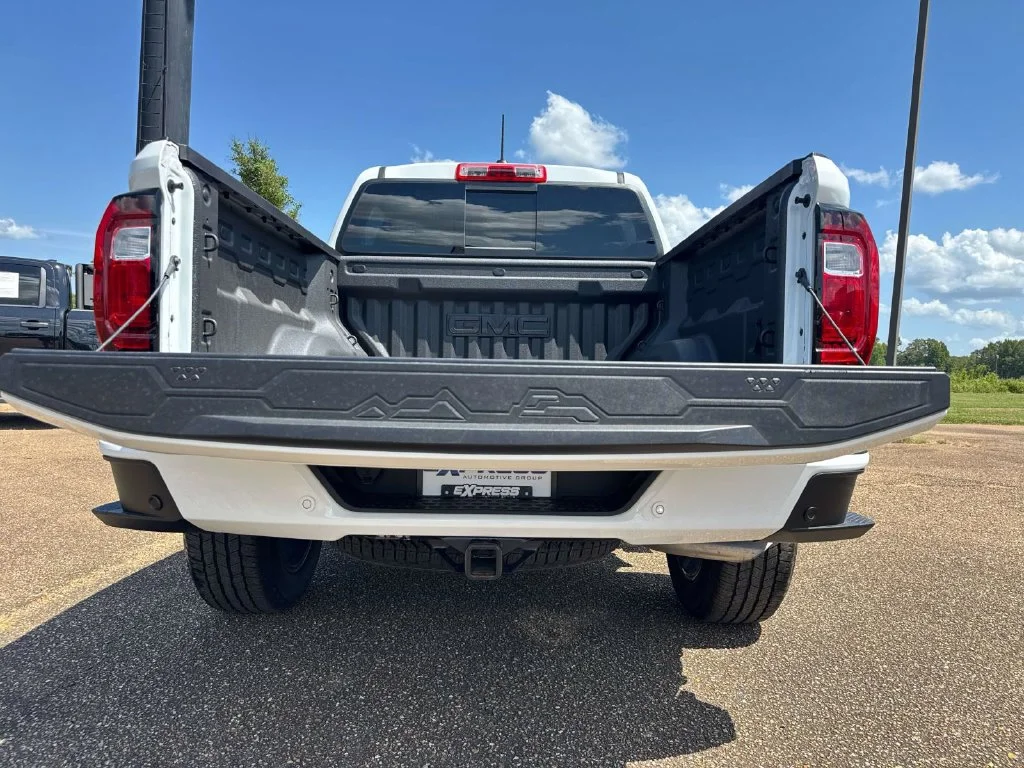Used 2026 White GMC Denali image 13