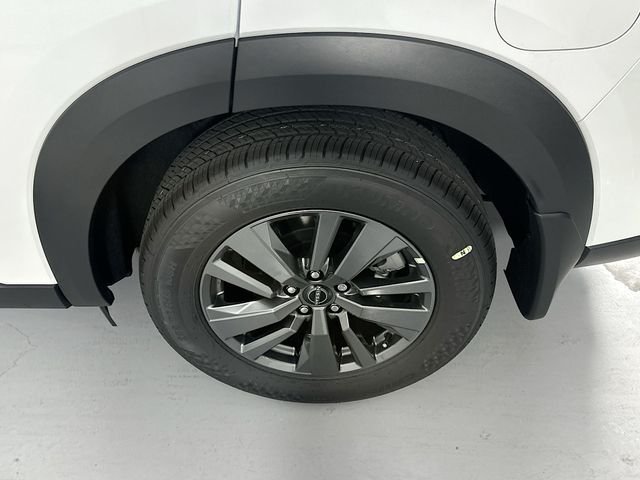 New 2026 Everest White Pearl TriCoat Nissan SV image 11
