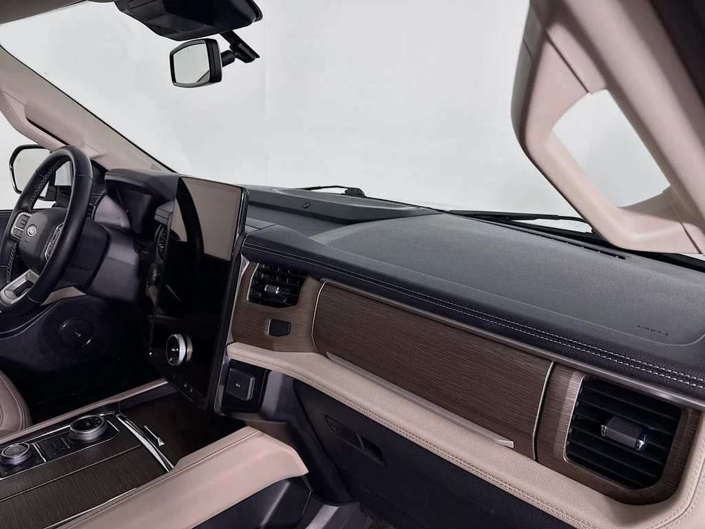 Used 2023 White Metallic Ford Limited image 32