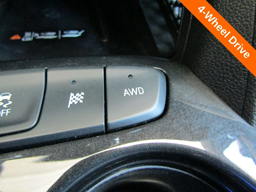 Used 2025 Black Chevrolet ACTIV image 18