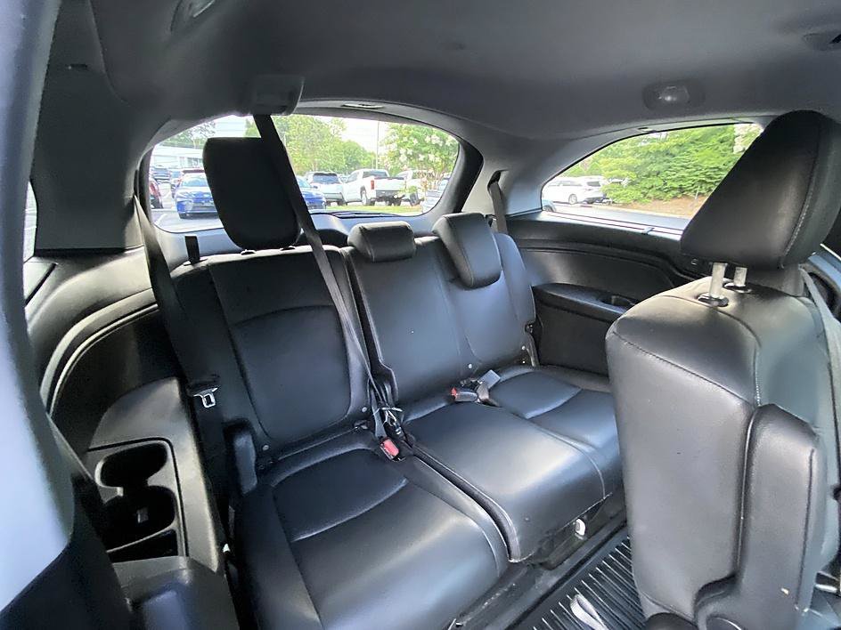 Used 2024 Platinum White Pearl Honda Touring image 22