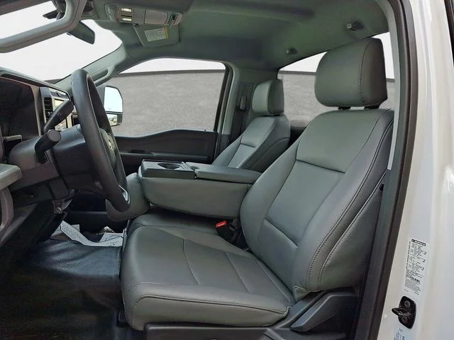 2026 Ford F-550 Super Duty Chassis Cab XL - Photo 12