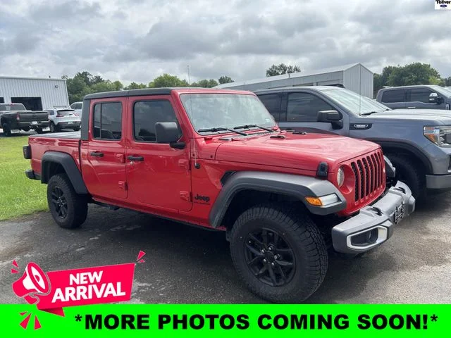 2023 Jeep Gladiator Sport S's photo