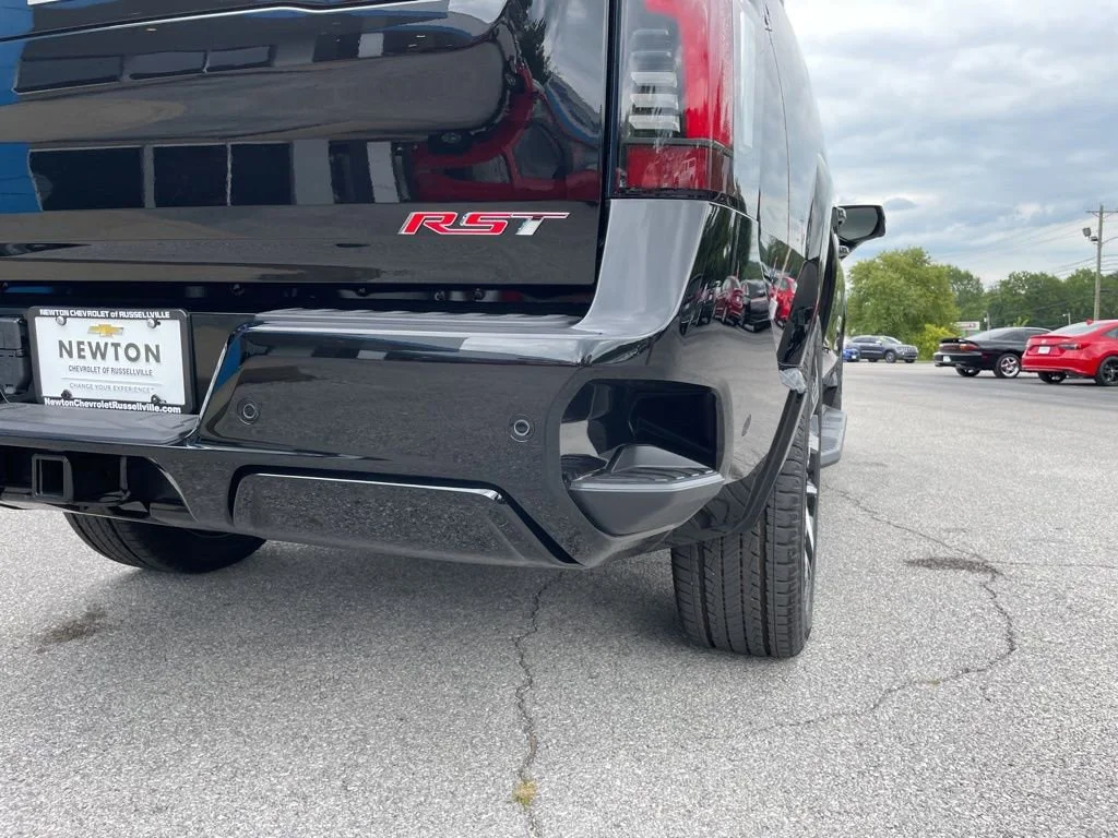 2024 Chevrolet Silverado EV RST - Photo 110