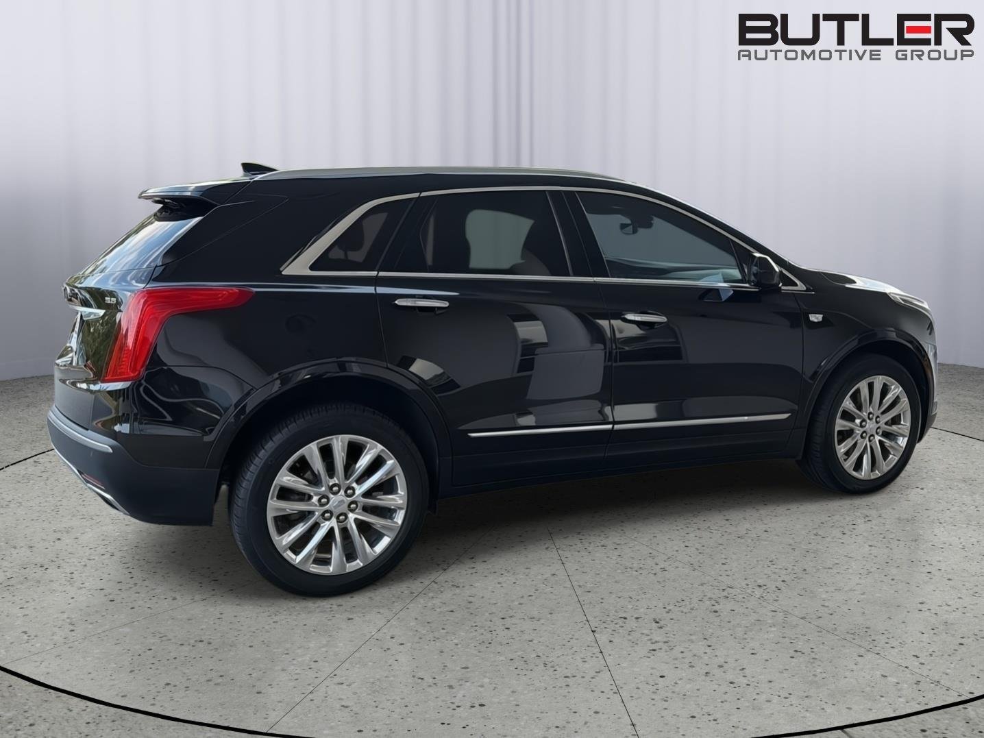 Used 2017 Stellar Black Metallic Cadillac Platinum AWD image 7