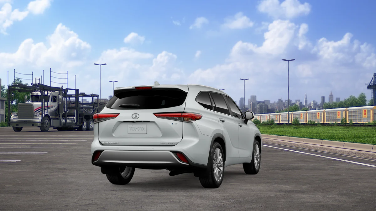 New 2026 Wind Chill Pearl Toyota Hybrid Platinum image 17