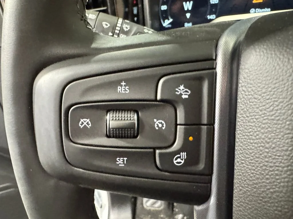 New 2026 Summit White GMC SLE image 17