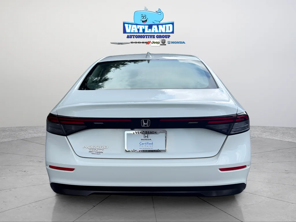Certified Used 2023 Platinum White Pearl Honda LX image 4