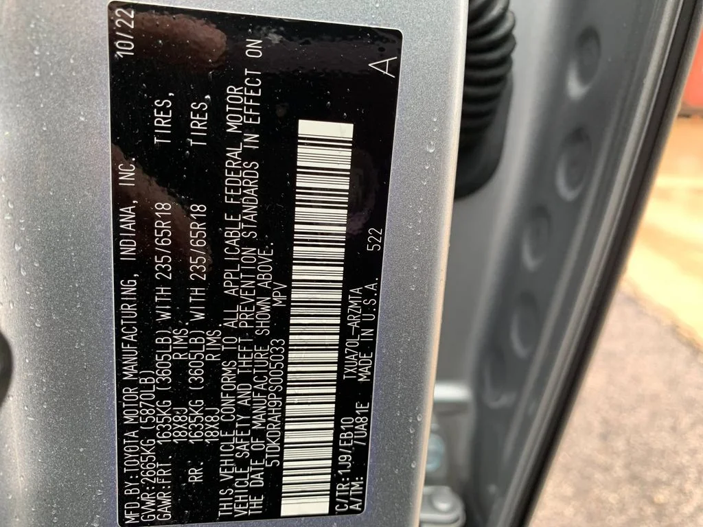 Used 2023 Silver Toyota XLE image 40