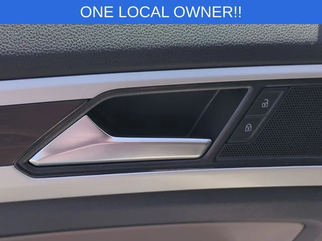 Used 2023  Volkswagen 3.6L V6 SE w/Technology image 13