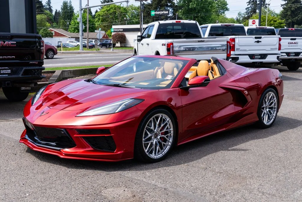 Used 2021 Red Chevrolet Stingray image 2