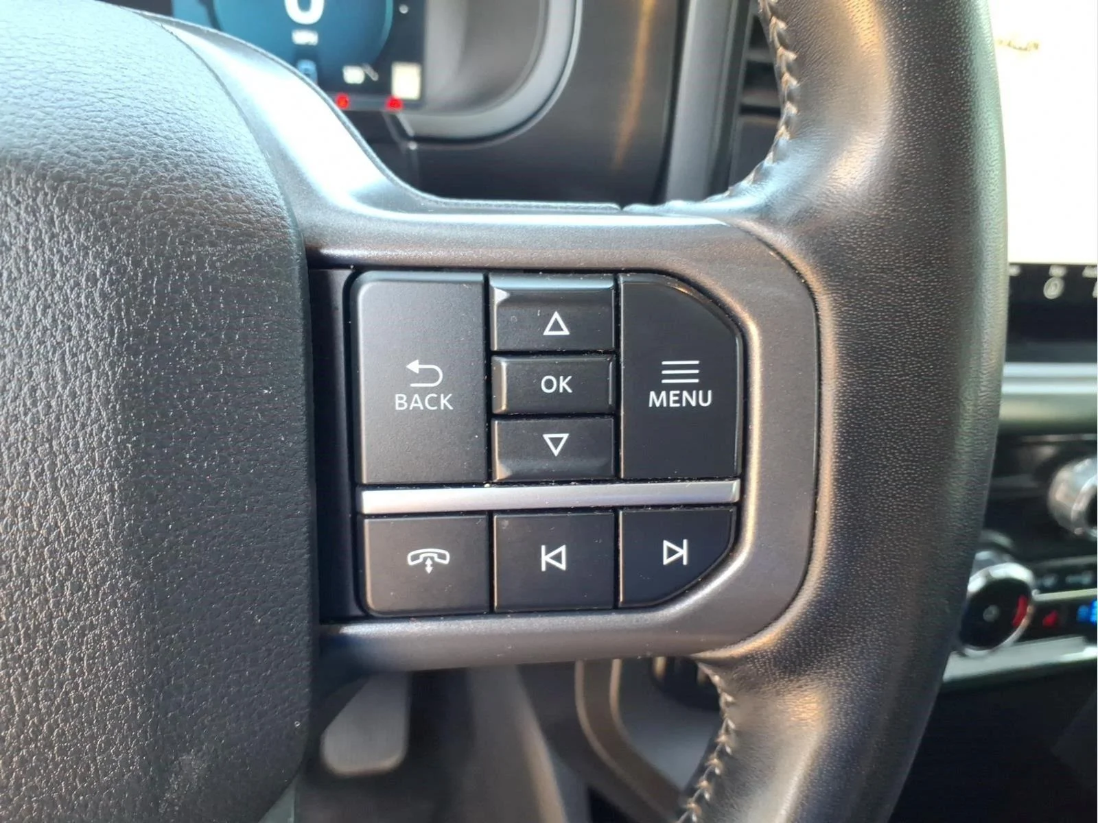 Used 2024 Agate Black Ford LARIAT image 20