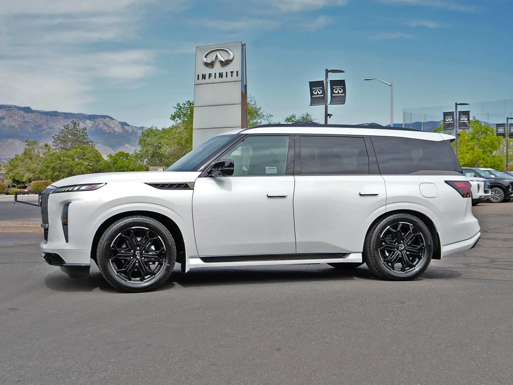 New 2026 RADIANT WHITE INFINITI Sport 4WD image 7