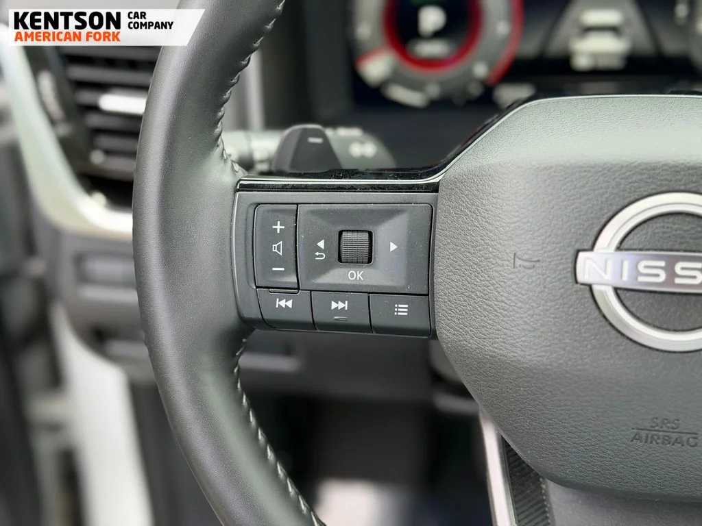 Used 2026 White Nissan SL image 12