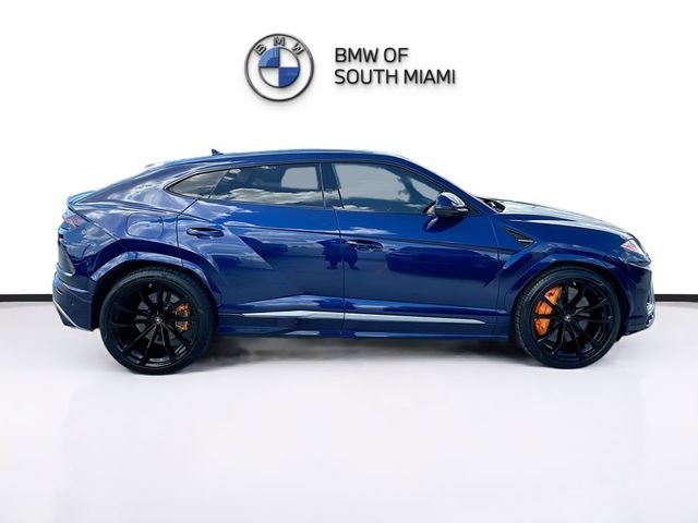 Used 2020 Blue Lamborghini Base image 8