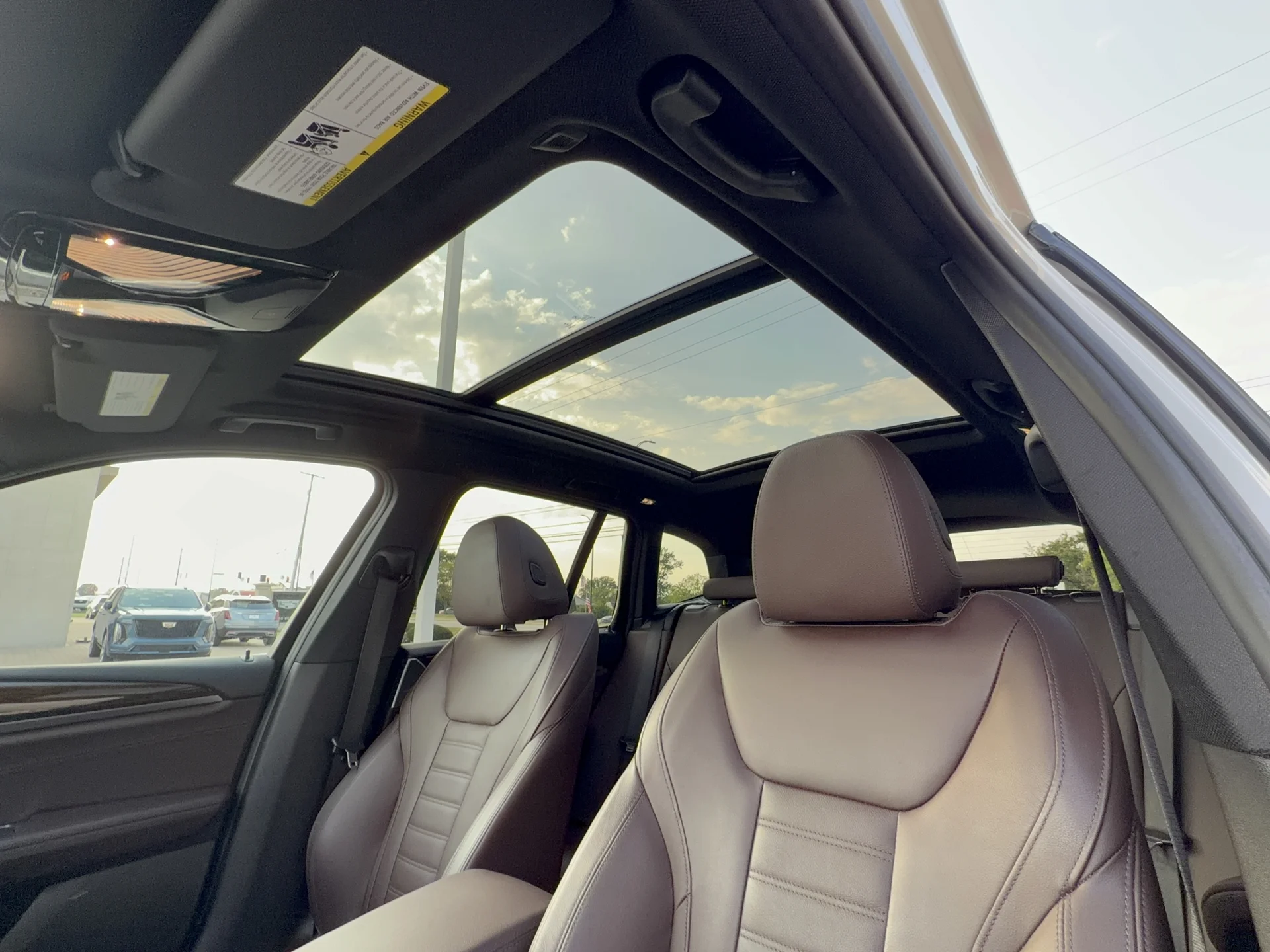 Used 2020 Mineral White Metallic BMW xDrive30i image 22
