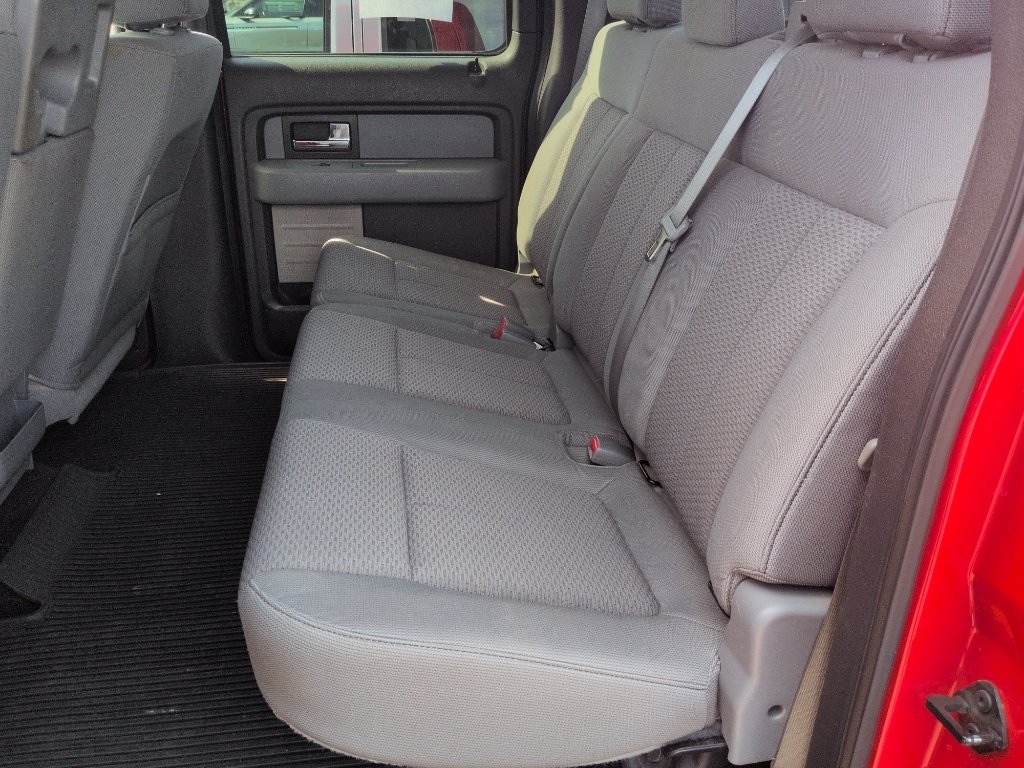 Used 2014 RACE RED Ford XLT image 11