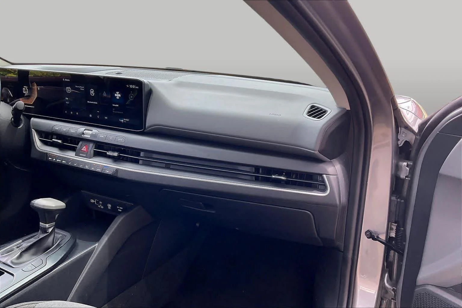Used 2025 Steel Gray Kia LXS image 16