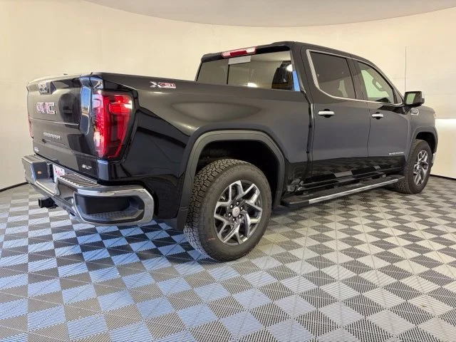 2026 GMC Sierra 1500 SLT - Photo 6