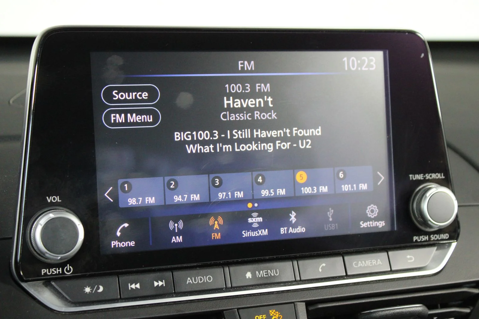 Used 2023 Gray Nissan 2.5 SR image 18