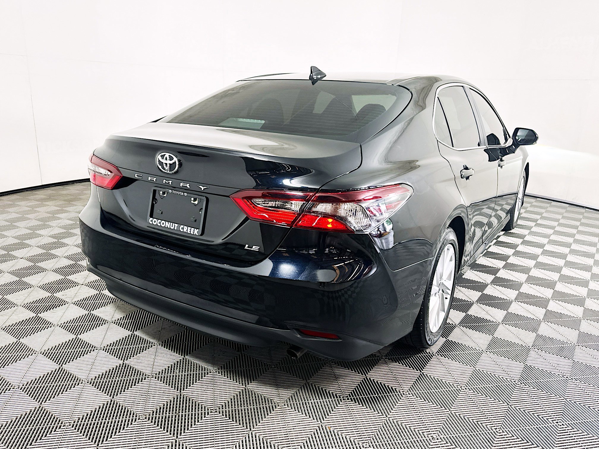 2024 Toyota Camry thumbnail 5