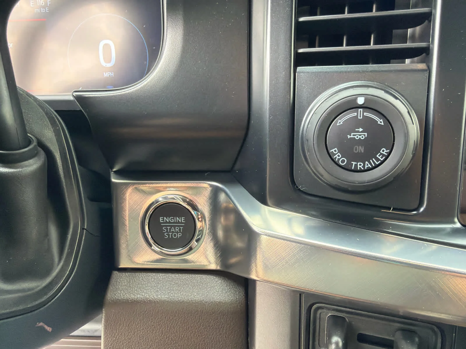 New 2026 Glacier Gray Metallic Tri-Coat Ford F-350® King Ranch® image 37