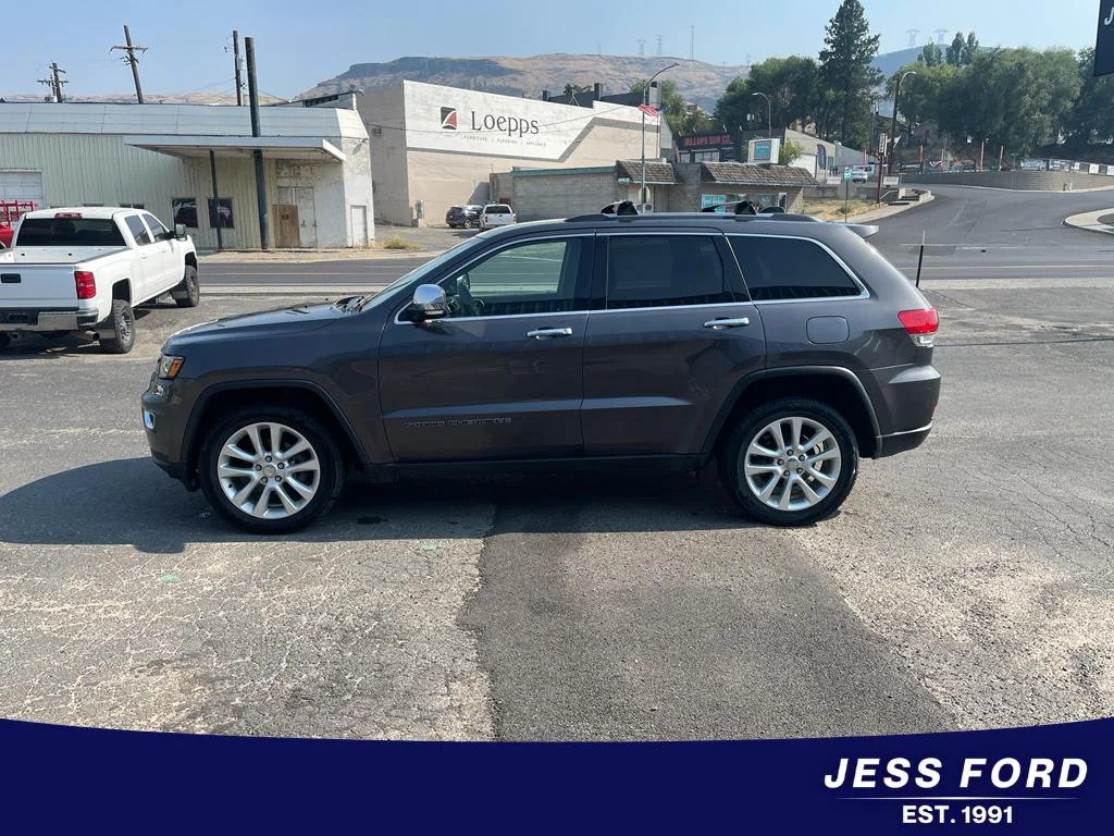 Used 2017 Jeep Grand Cherokee Limited with VIN 1C4RJFBG6HC889088 for sale in Pullman, WA