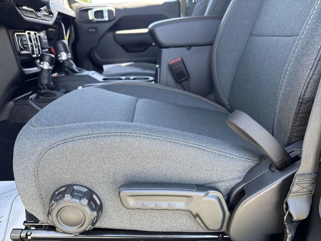 2025 Jeep Wrangler 4-Door Sport S - Photo 12