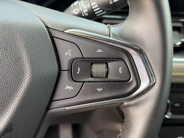 Used 2025 Black Chevrolet ACTIV image 25