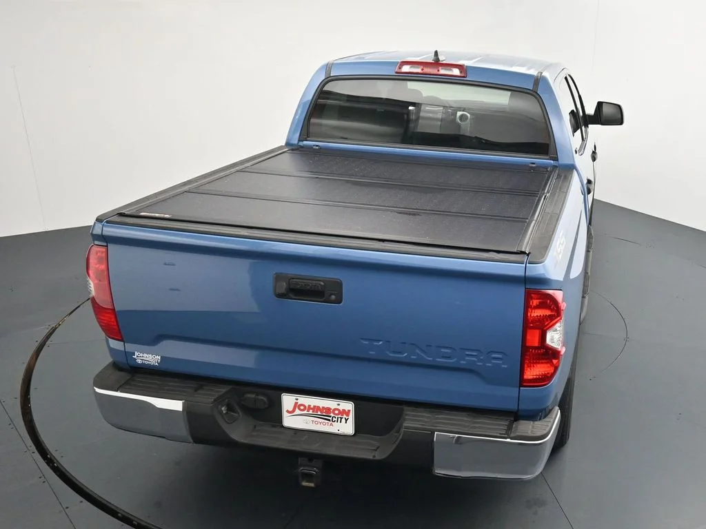 Used 2020 Blue Toyota SR5 image 27