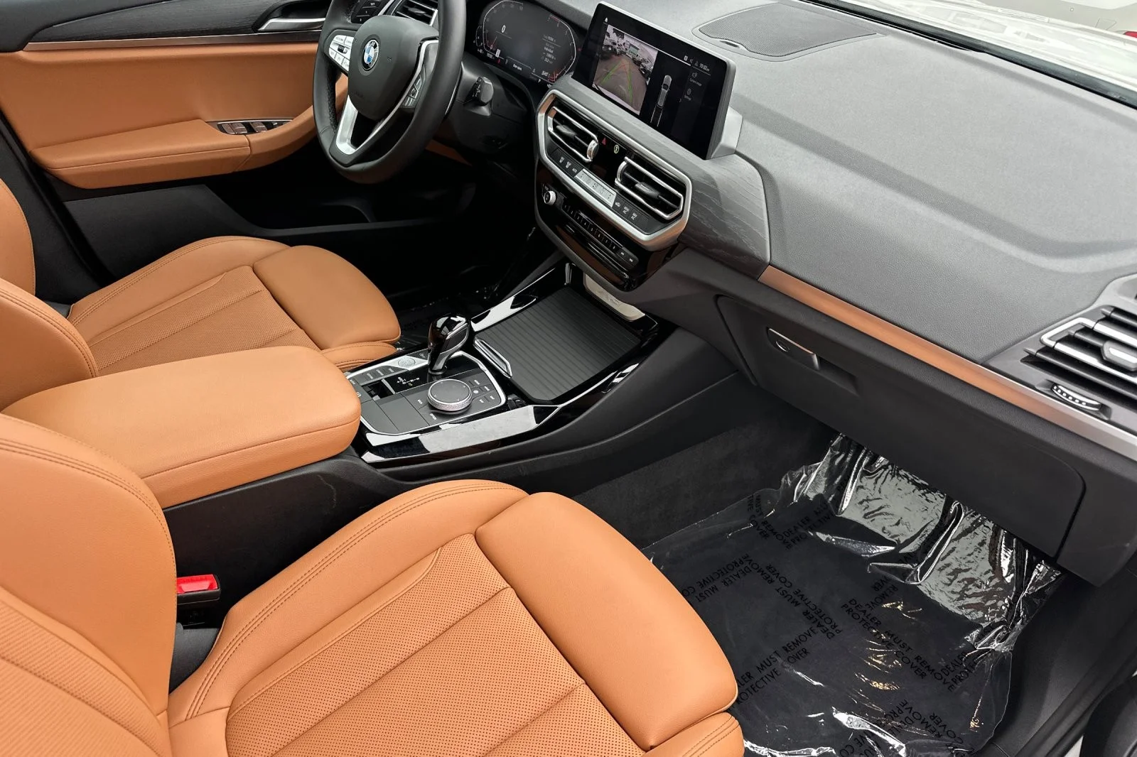 Used 2024 Alpine White BMW sDrive30i image 15