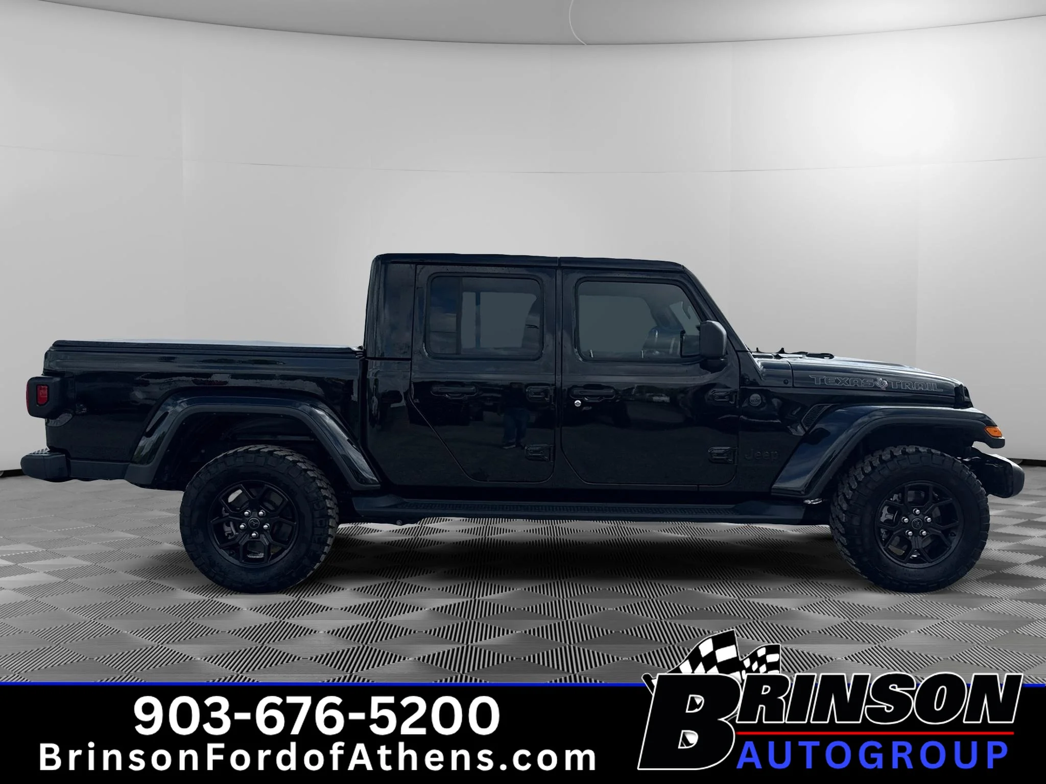 Used 2025 Black Clearcoat Jeep Texas Trail image 4