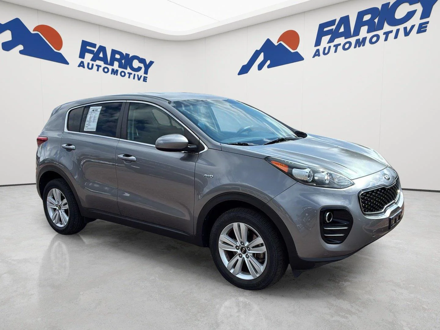 Used 2018 Mineral Silver Kia LX image 5