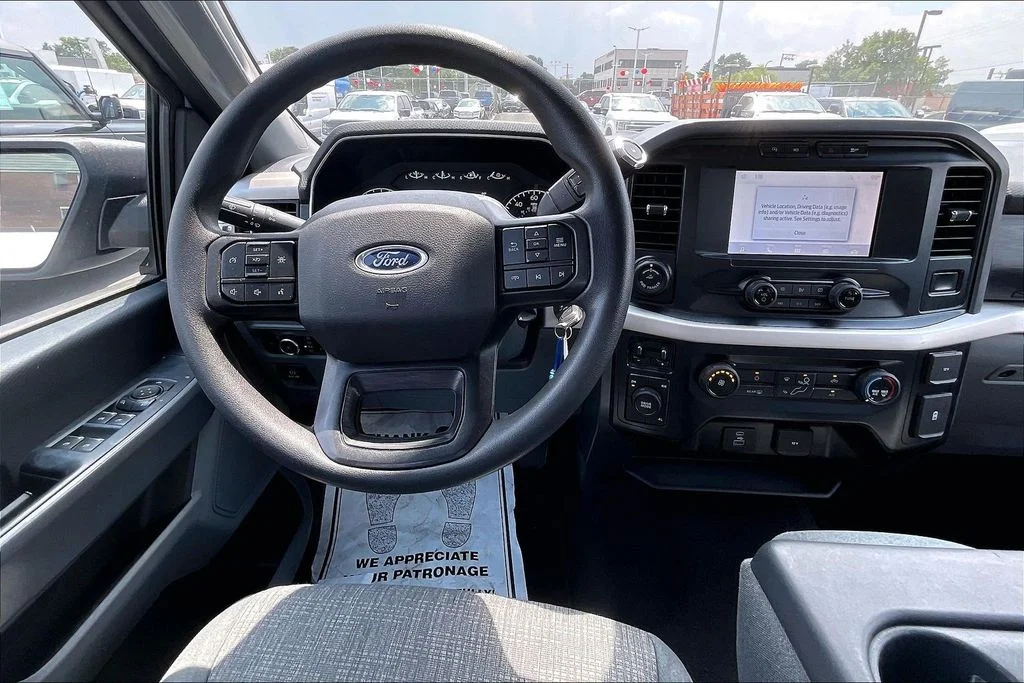 Used 2021 White Ford XLT image 4