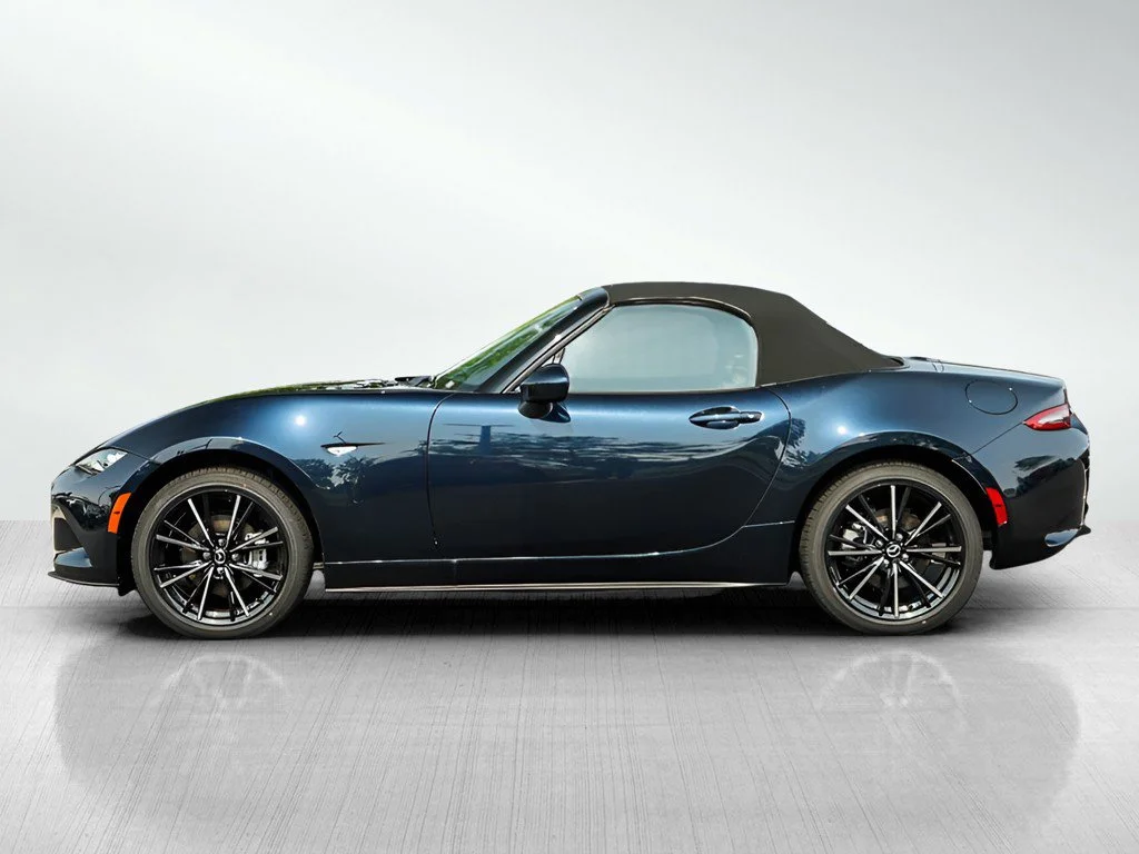 2025 Mazda MX-5 Miata Grand Touring - Photo 4
